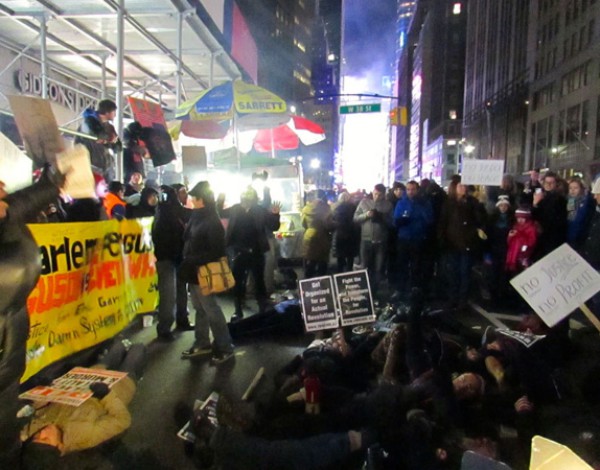 New York City New Year's Eve.  Photo: revcom.us/Revolution