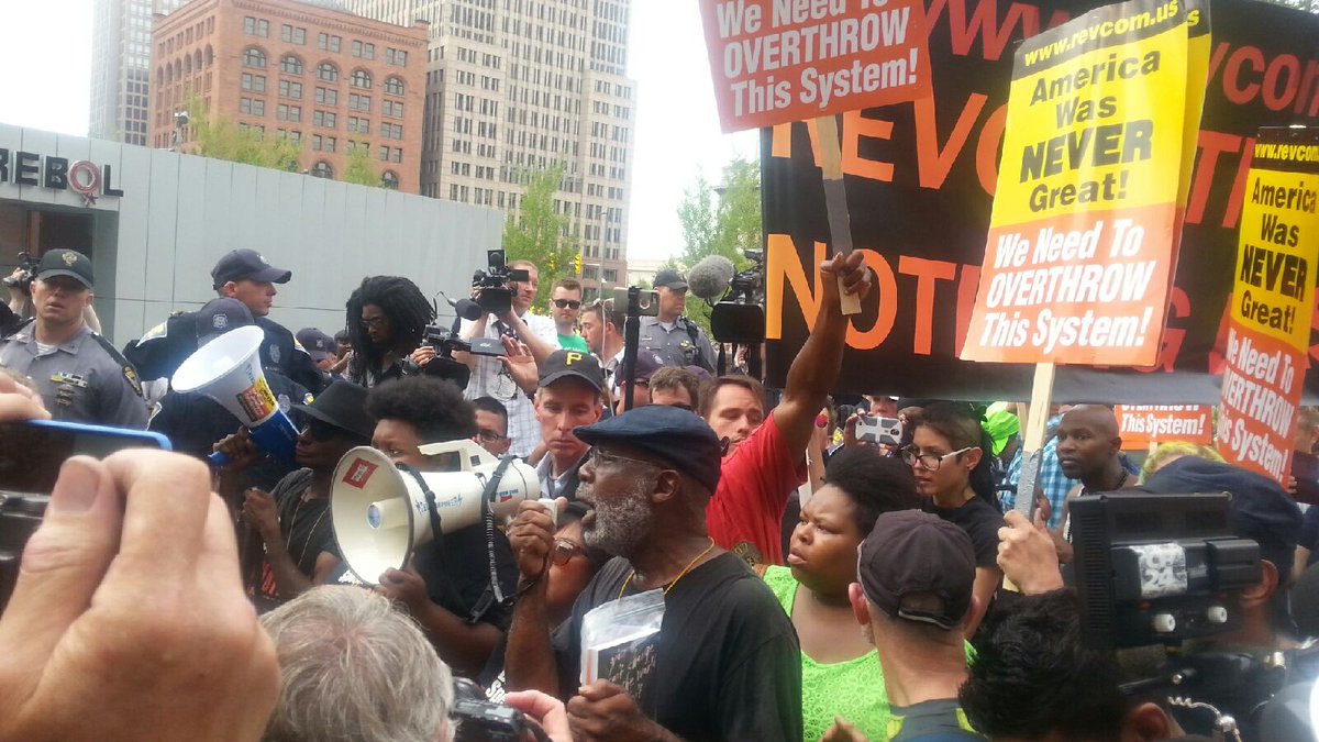 Carl Dix speaking in Public Square, Cleveland