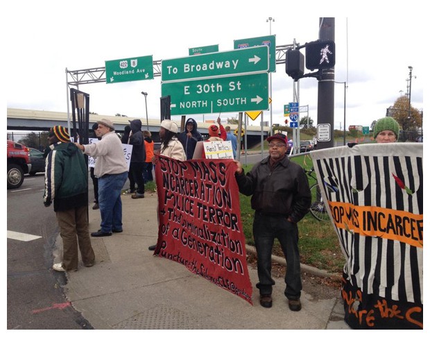 En frente del Reformatorio para Mujeres de Ohio antes de ir a la Plaza Pública, Cleveland. Foto: Twitter/@pts_cle