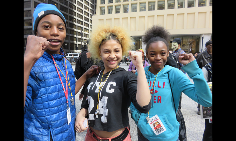 Chicago: High school students.  Photo: special to revcom.us