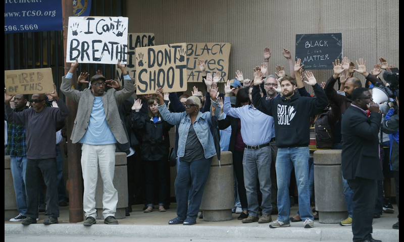 Tulsa, OK: Outside the Tulsa County Sheriff's office. Photo: AP