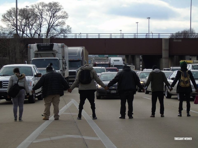 CSU Students block highway