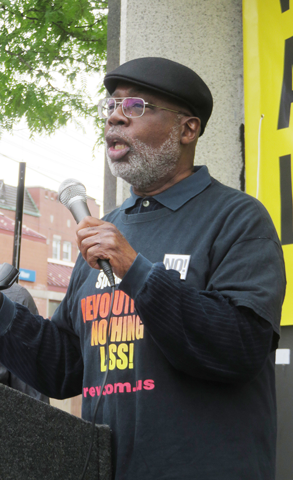 Carl Dix habla en Chicago el 20 de mayo