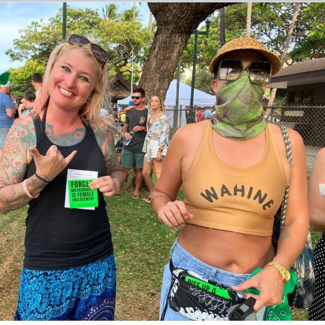 Two women with Rise Up 4 Abortion Rights stickers