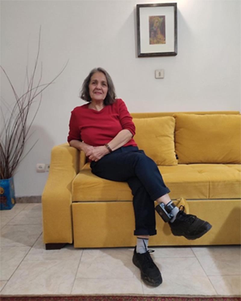 Nahid Taghavi after her temporary release, wearing an electronic monitoring bracelet. 