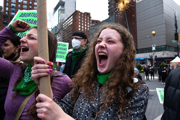 New York City young women chant at RiseUp4AbortionRights.