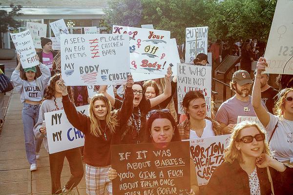 Springfield, Missouri, youth with signs rally for abortion.