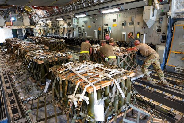 USAF load ammunition for Ukraine.