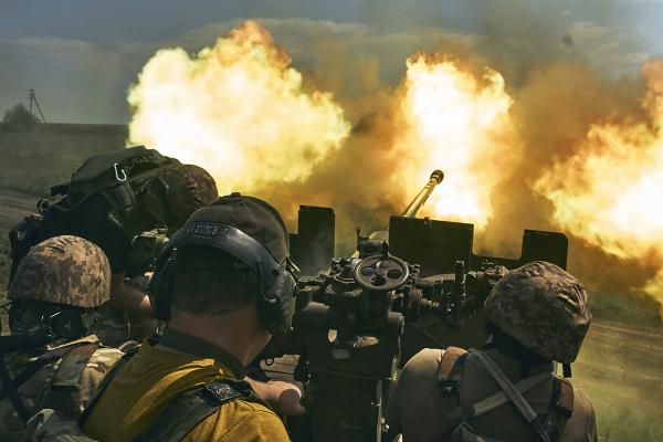 Ukraine battles at Bakhmut, May 2023.