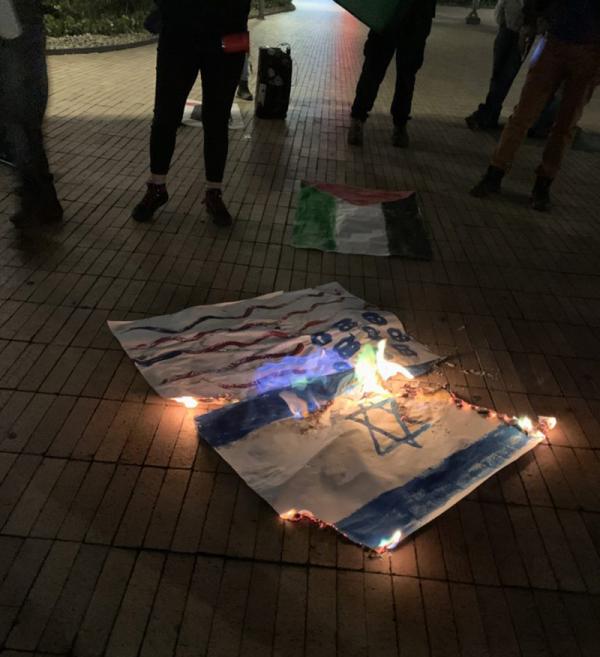 Protest in front of the Israeli embassy in Bogotá, October 7, 2023.