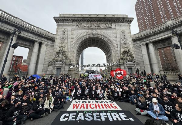 New York City, Jewish Voice for Peace shuts down Manhattan Bridge, November 26, 2023.