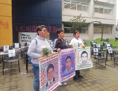 The three Ayotzinapa mothers on the day of the Forum