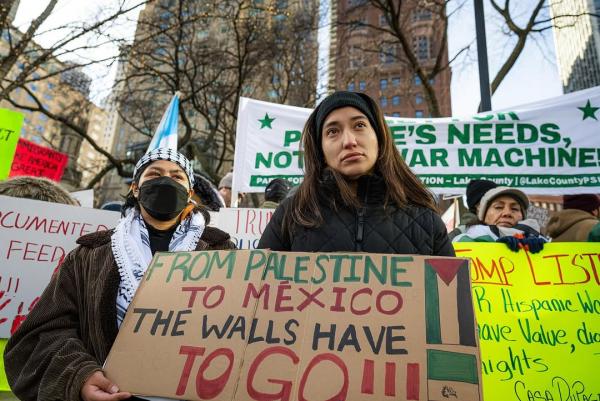 Chicago protest sign says "From Palestine to Mexico the walls have to go!!