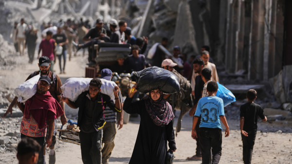 Displaced Palestinians return to destroyed homes in Khan Younis, October 10, 2025.