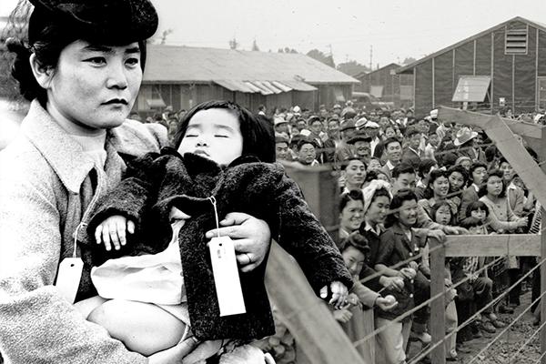 LAPD-1942-Japanese-Internment-600px.jpg