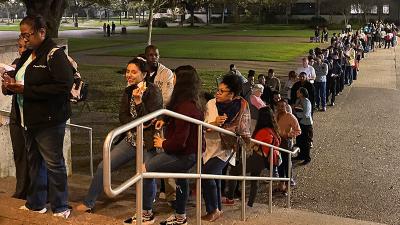 Early voters wait in line at Texas Southern University