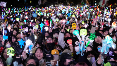 Celebrating after South Korea’s parliament voted to impeach President Yoon Suk Yeol, South Korea, December 14, 2024.