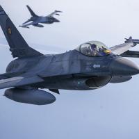 Portuguese F-16 fighter jets, like those promised to Ukraine at the G7 conference.